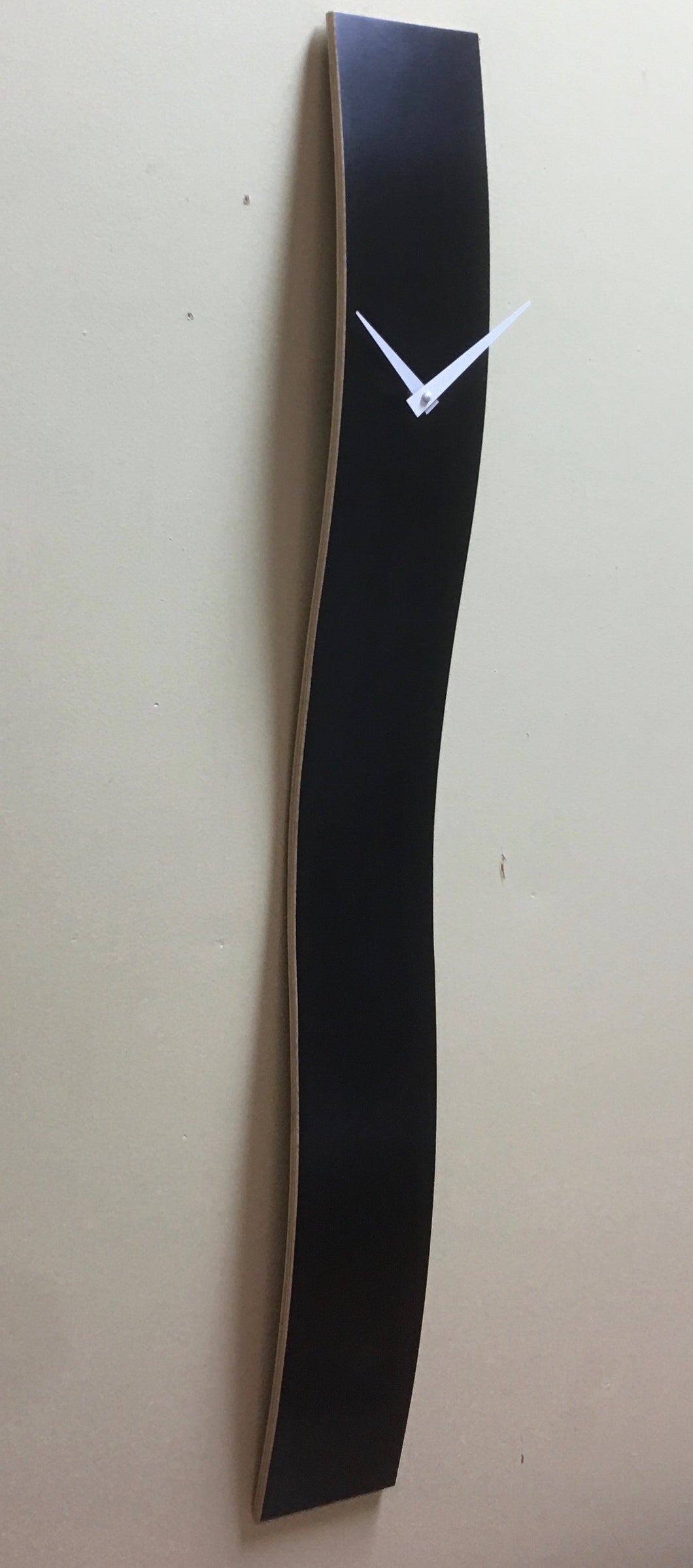 Black wave wall clock